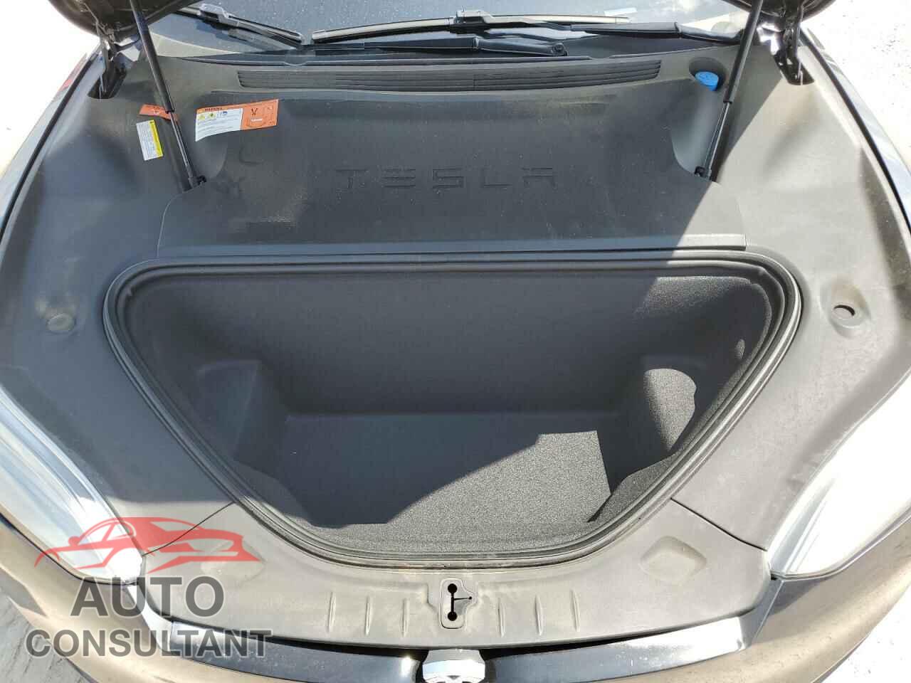 TESLA MODEL S 2017 - 5YJSA1E12HF197215