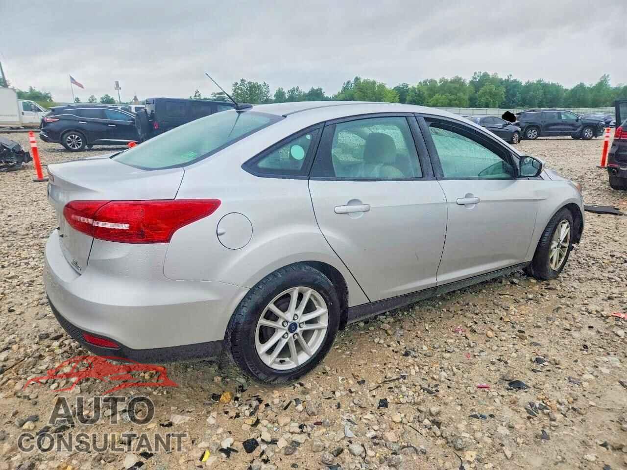 FORD FOCUS 2015 - 1FADP3F20FL336784