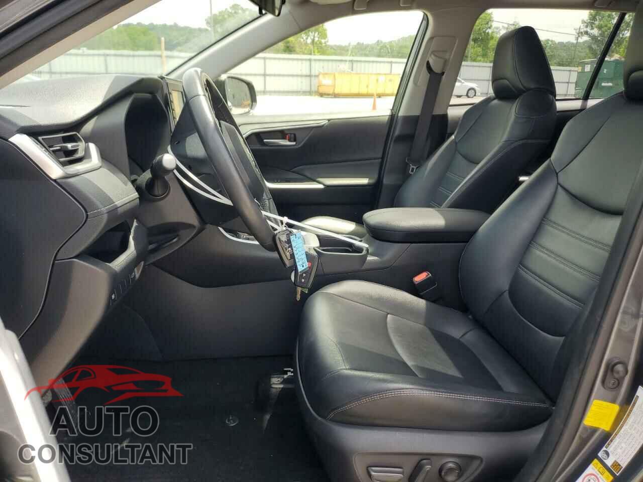 TOYOTA RAV4 2019 - JTMC1RFVXKD017076