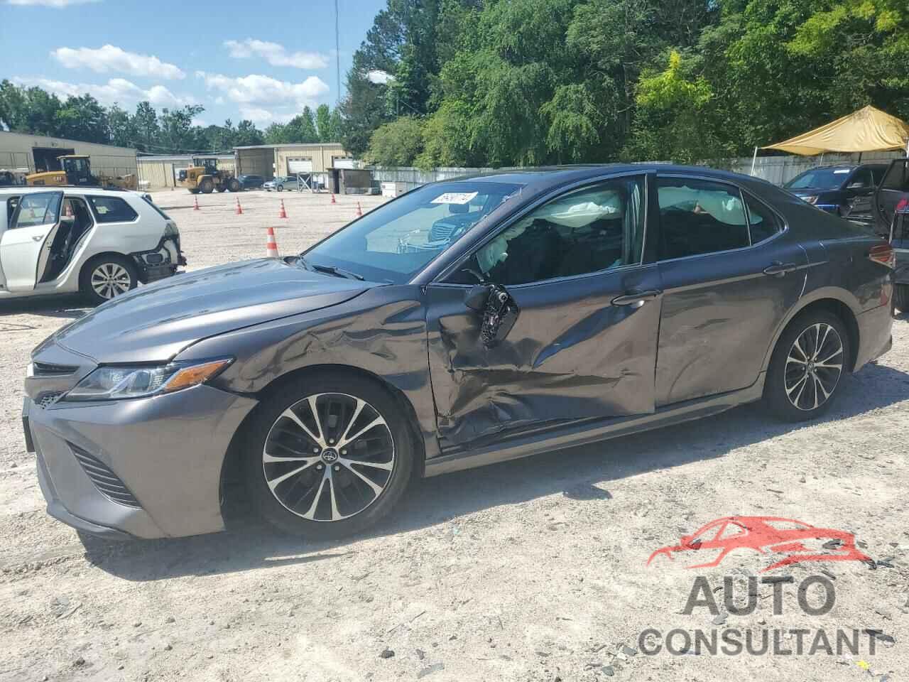 TOYOTA CAMRY 2018 - 4T1B11HK3JU569058