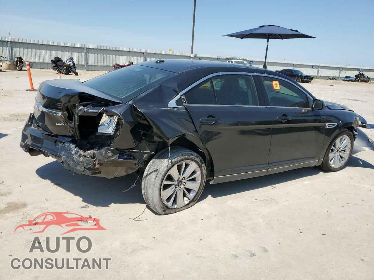 FORD TAURUS 2011 - 1FAHP2FW4BG107266