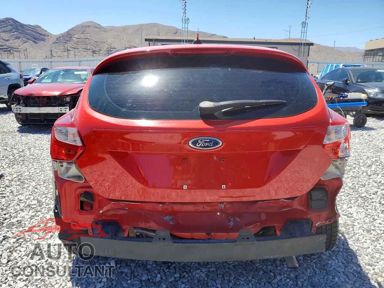 FORD FOCUS 2012 - 1FAHP3M2XCL367959