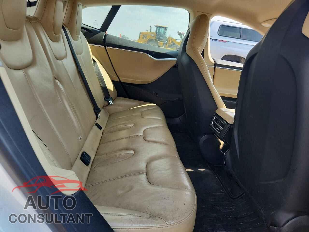 TESLA MODEL S 2014 - 5YJSA1S19EFP60860