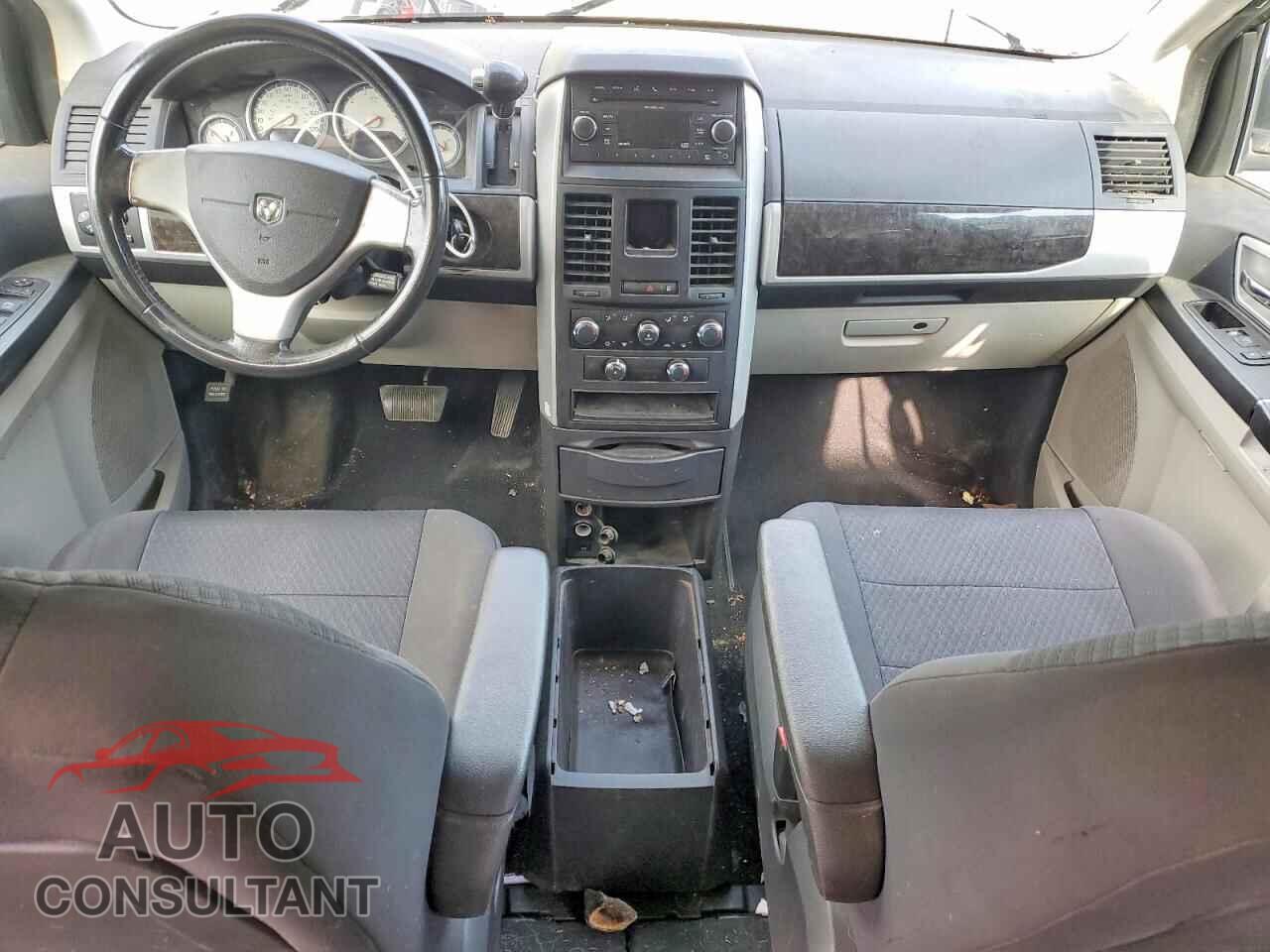DODGE CARAVAN 2010 - 2D4RN5D14AR261196