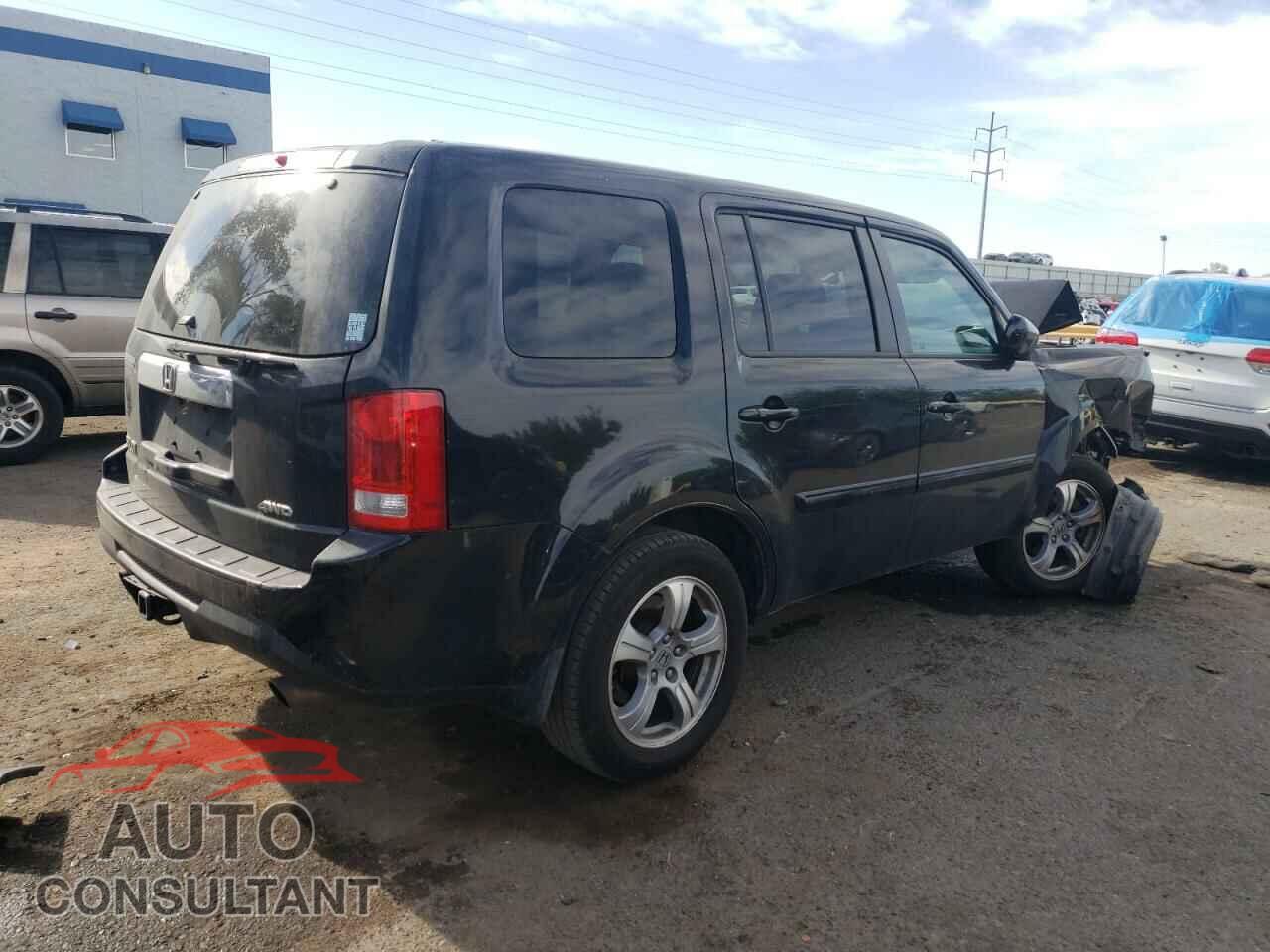 HONDA PILOT 2013 - 5FNYF4H5XDB011507