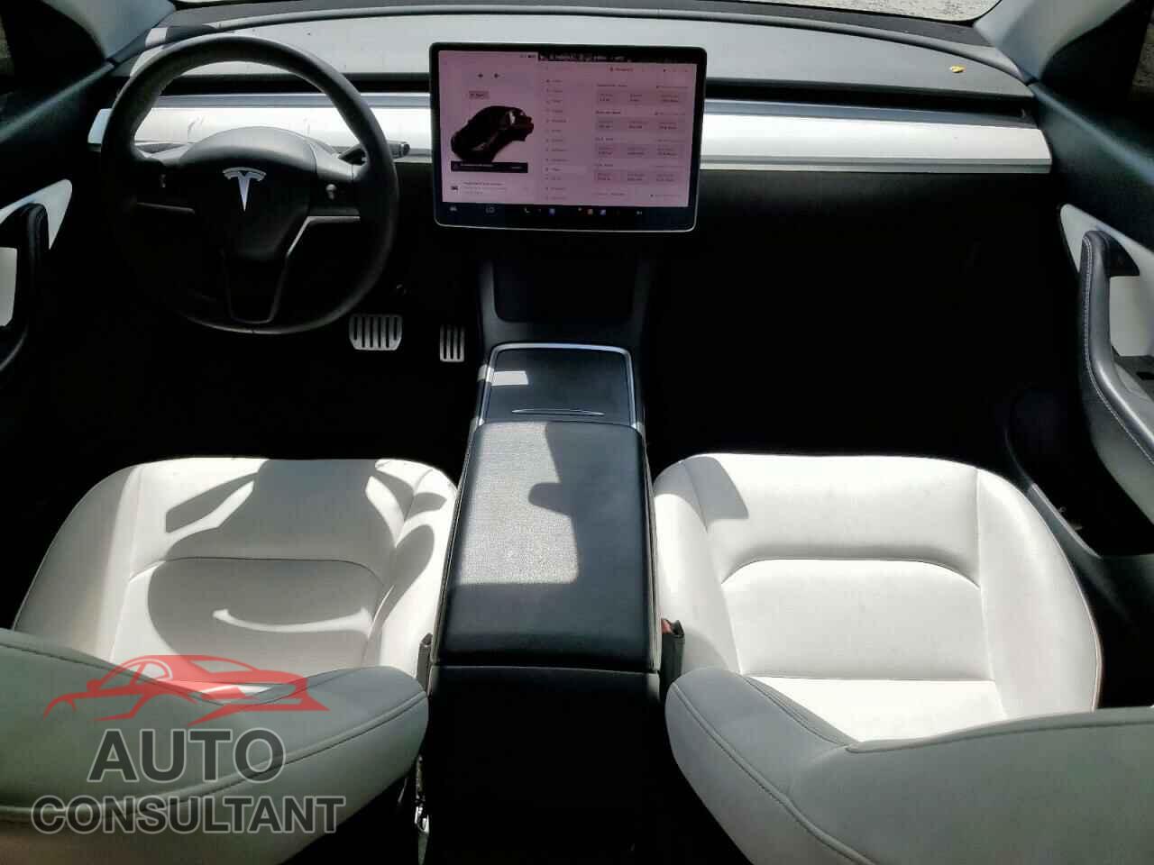 TESLA MODEL Y 2021 - 5YJYGDEF3MF215835