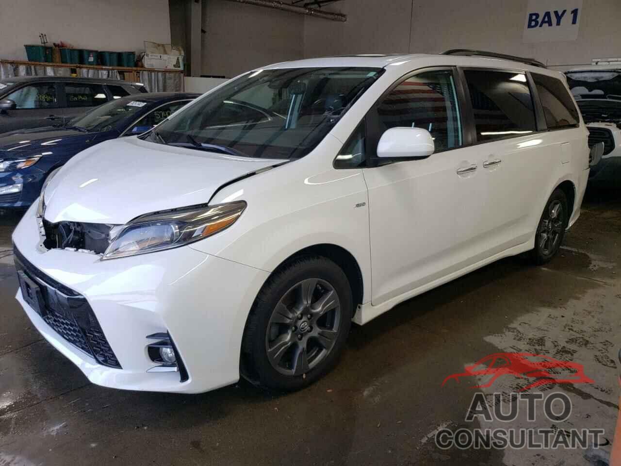 TOYOTA SIENNA 2019 - 5TDEZ3DC5KS227847