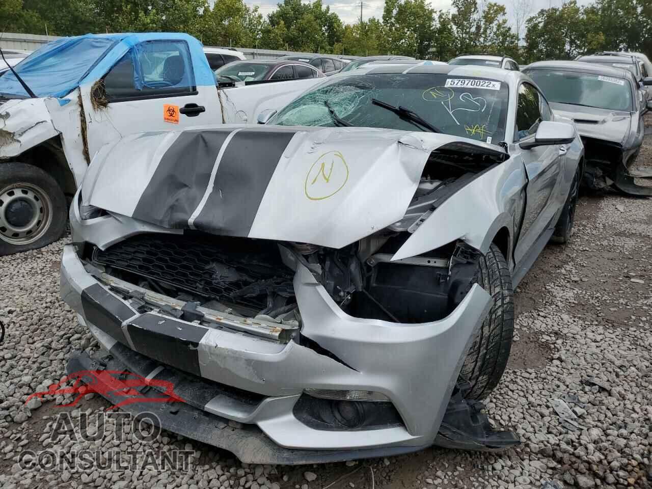 FORD MUSTANG 2016 - 1FA6P8TH8G5226733