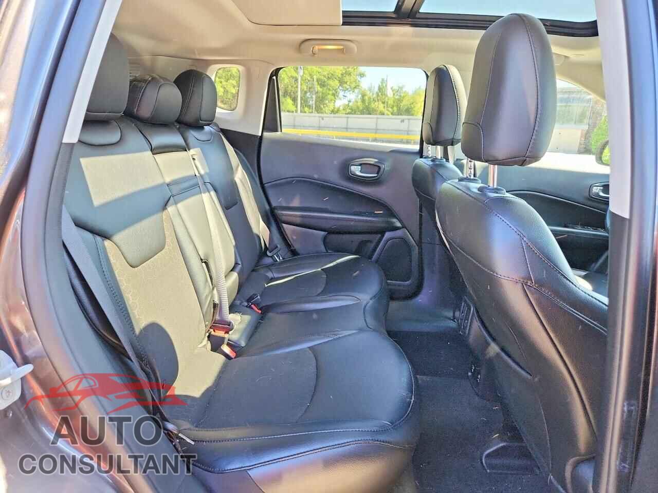 JEEP COMPASS 2020 - 3C4NJDBB6LT120580