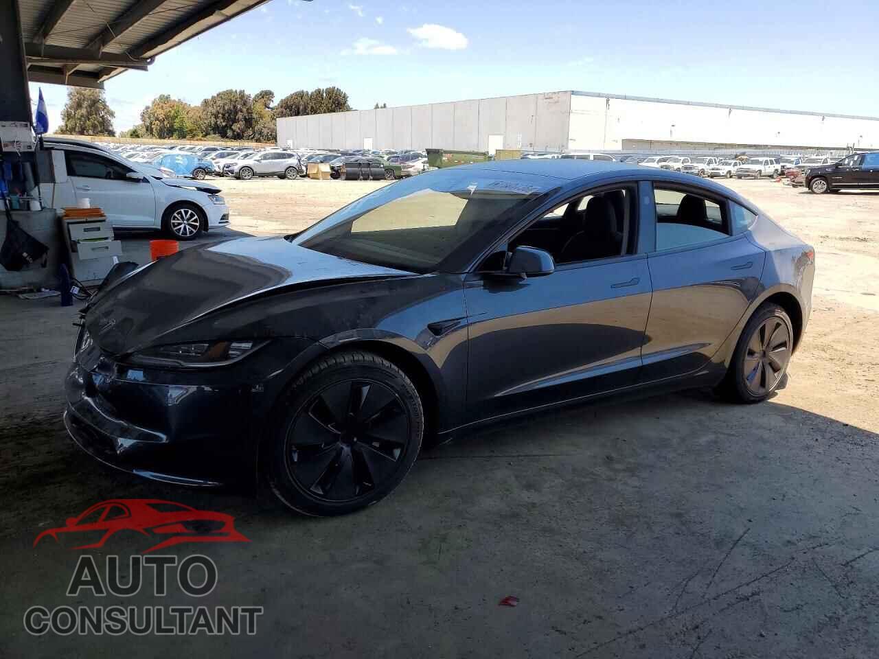 TESLA MODEL 3 2024 - 5YJ3E1EA8RF724426