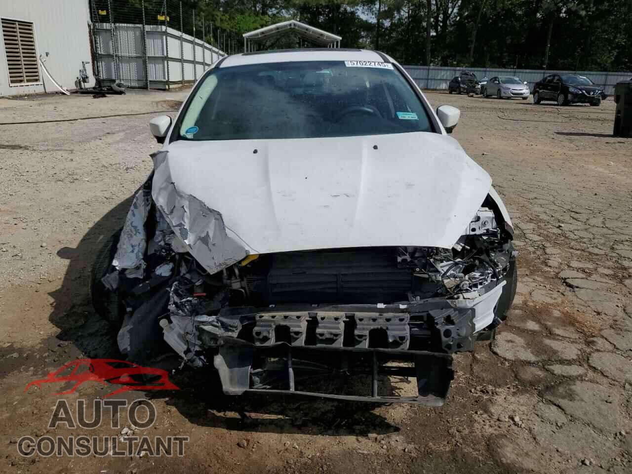 FORD FOCUS 2016 - 1FADP3K25GL217409