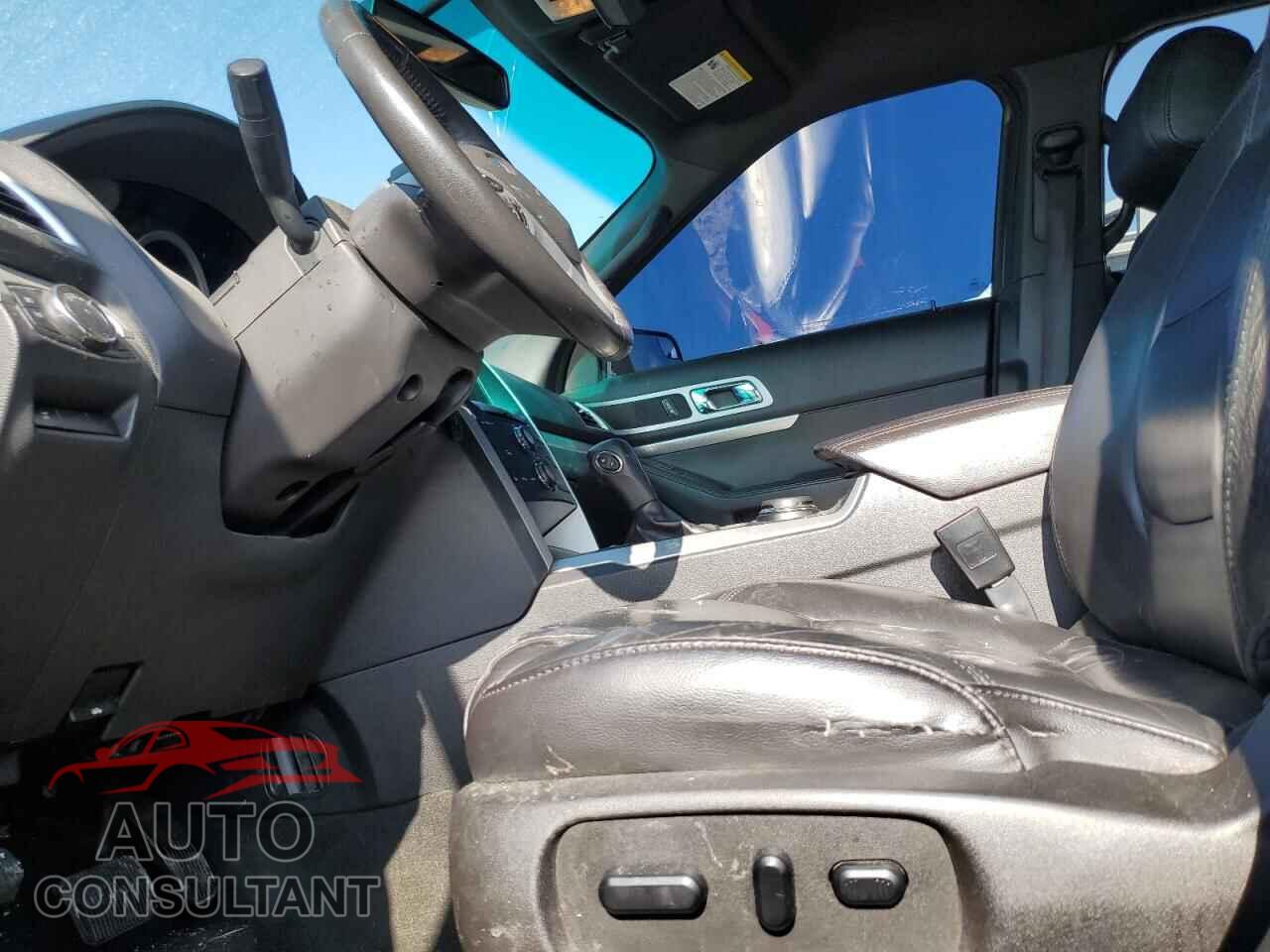 FORD EXPLORER 2015 - 1FM5K8D89FGA12903
