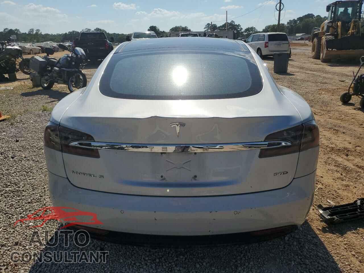 TESLA MODEL S 2016 - 5YJSA1E21GF145095
