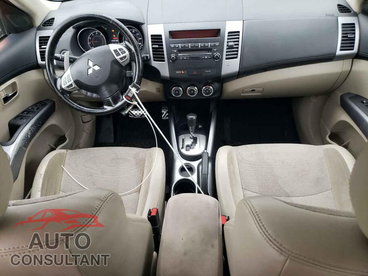 MITSUBISHI OUTLANDER 2011 - JA4JS4AX5BU016363
