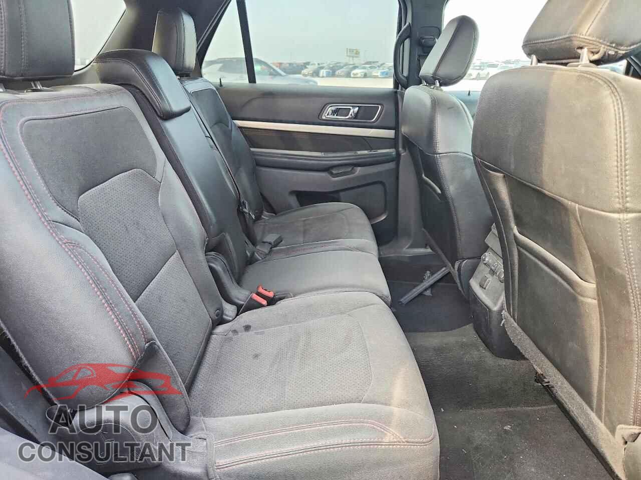 FORD EXPLORER 2018 - 1FM5K7D85JGB07266
