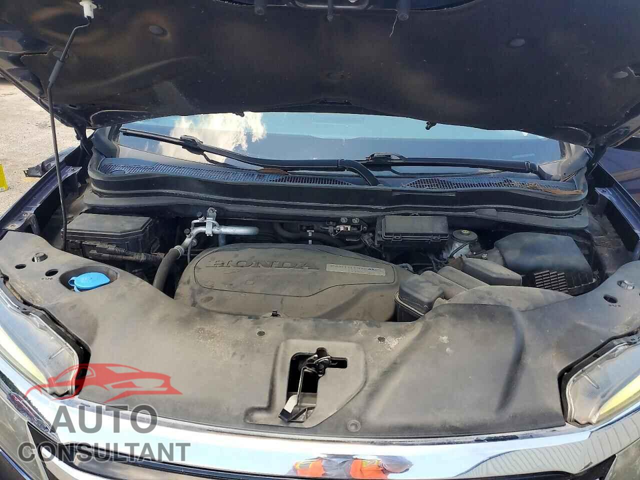 HONDA PILOT 2017 - 5FNYF5H95HB028519