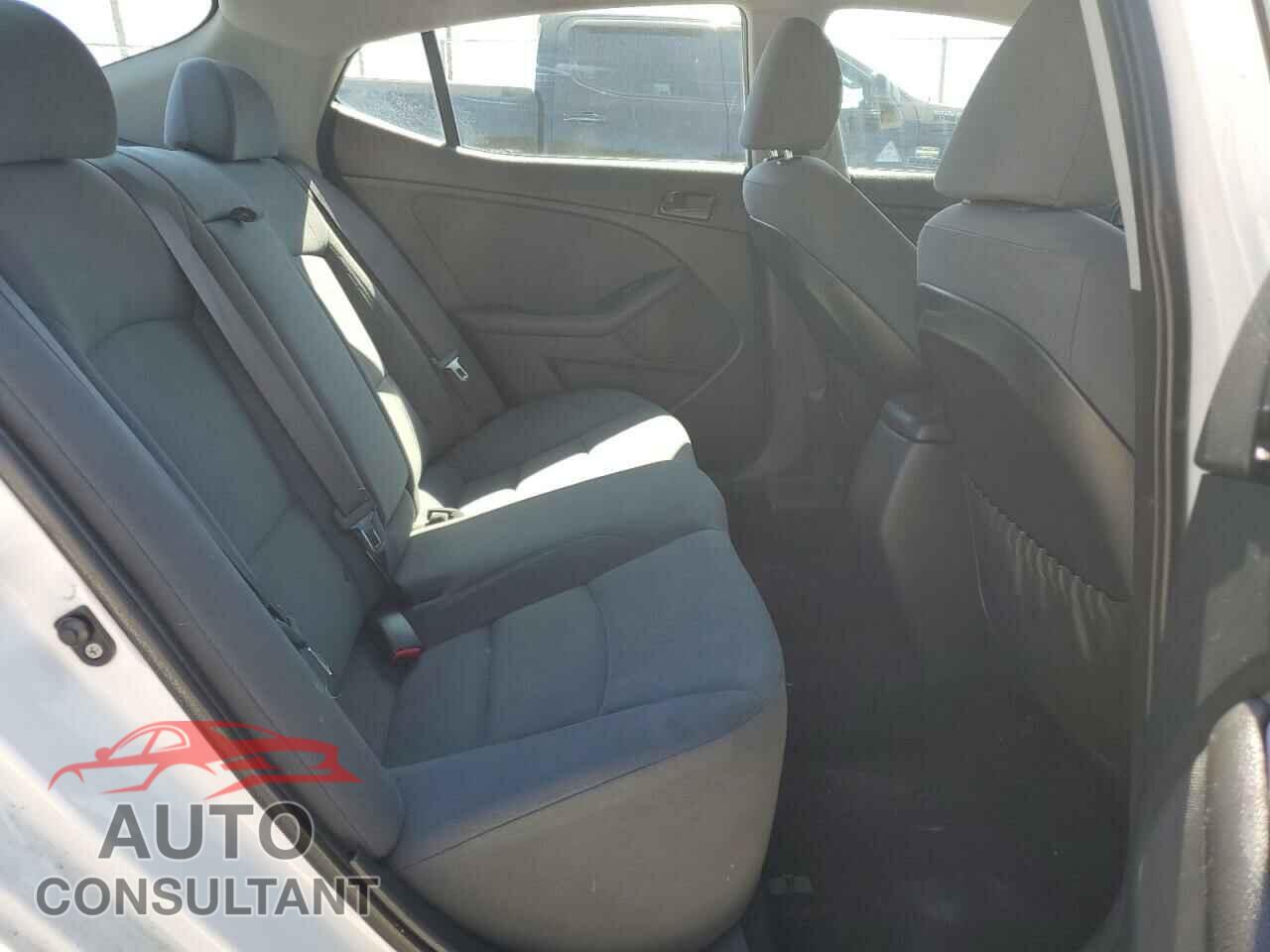 KIA OPTIMA 2015 - KNAGM4A77F5652872