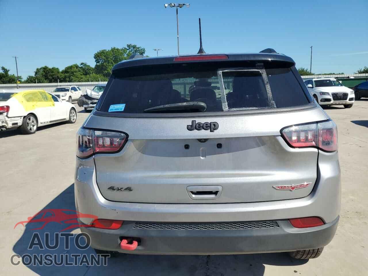 JEEP COMPASS 2019 - 3C4NJDDB0KT721544