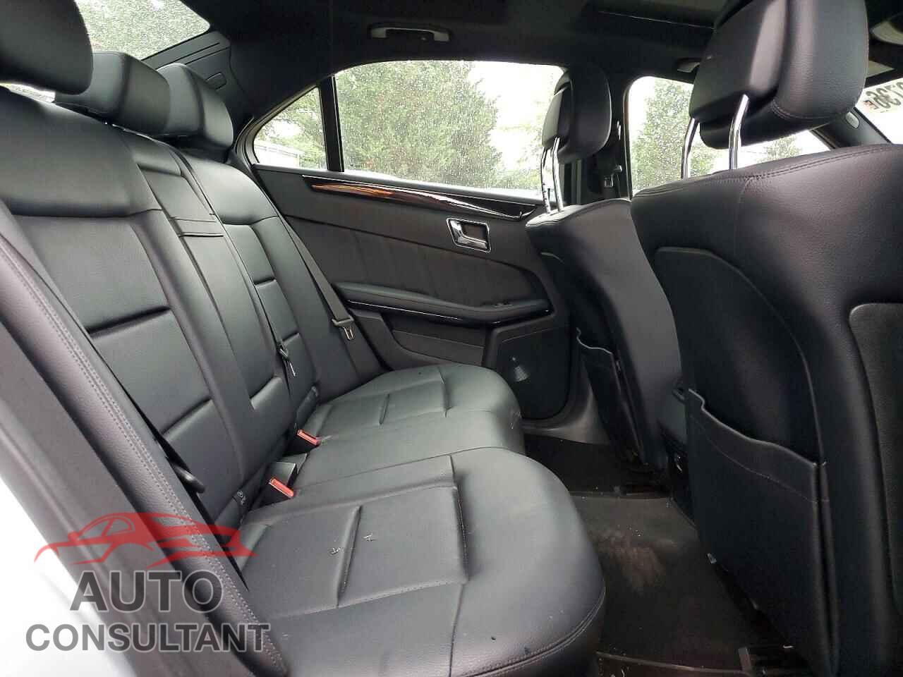MERCEDES-BENZ E-CLASS 2011 - WDDHF8HB5BA296660