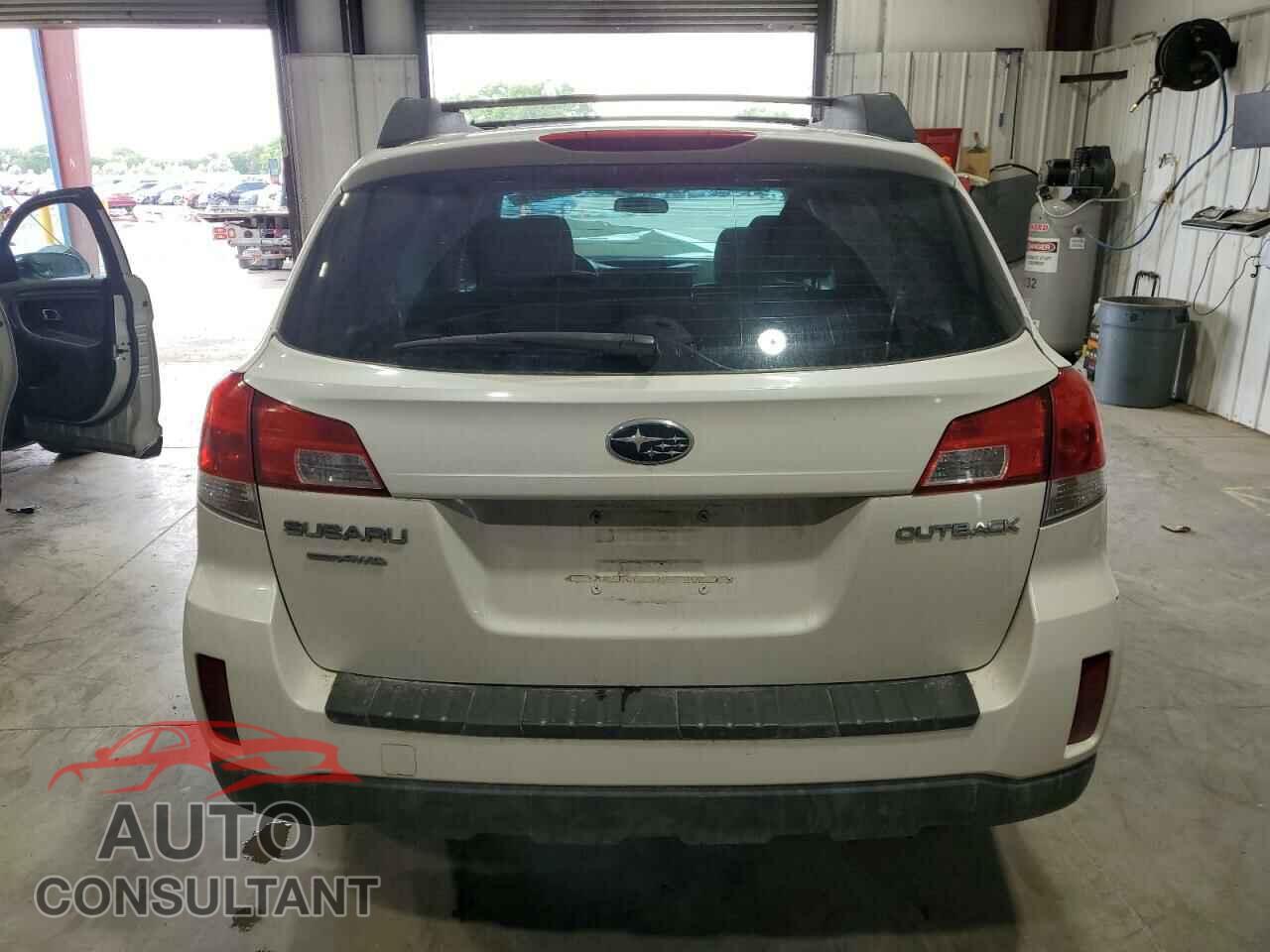SUBARU OUTBACK 2012 - 4S4BRCAC0C3257828