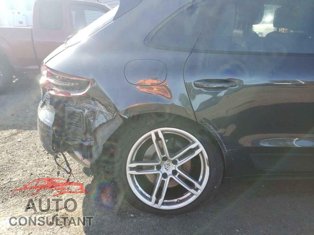 PORSCHE MACAN 2018 - WP1AA2A55JLB04361