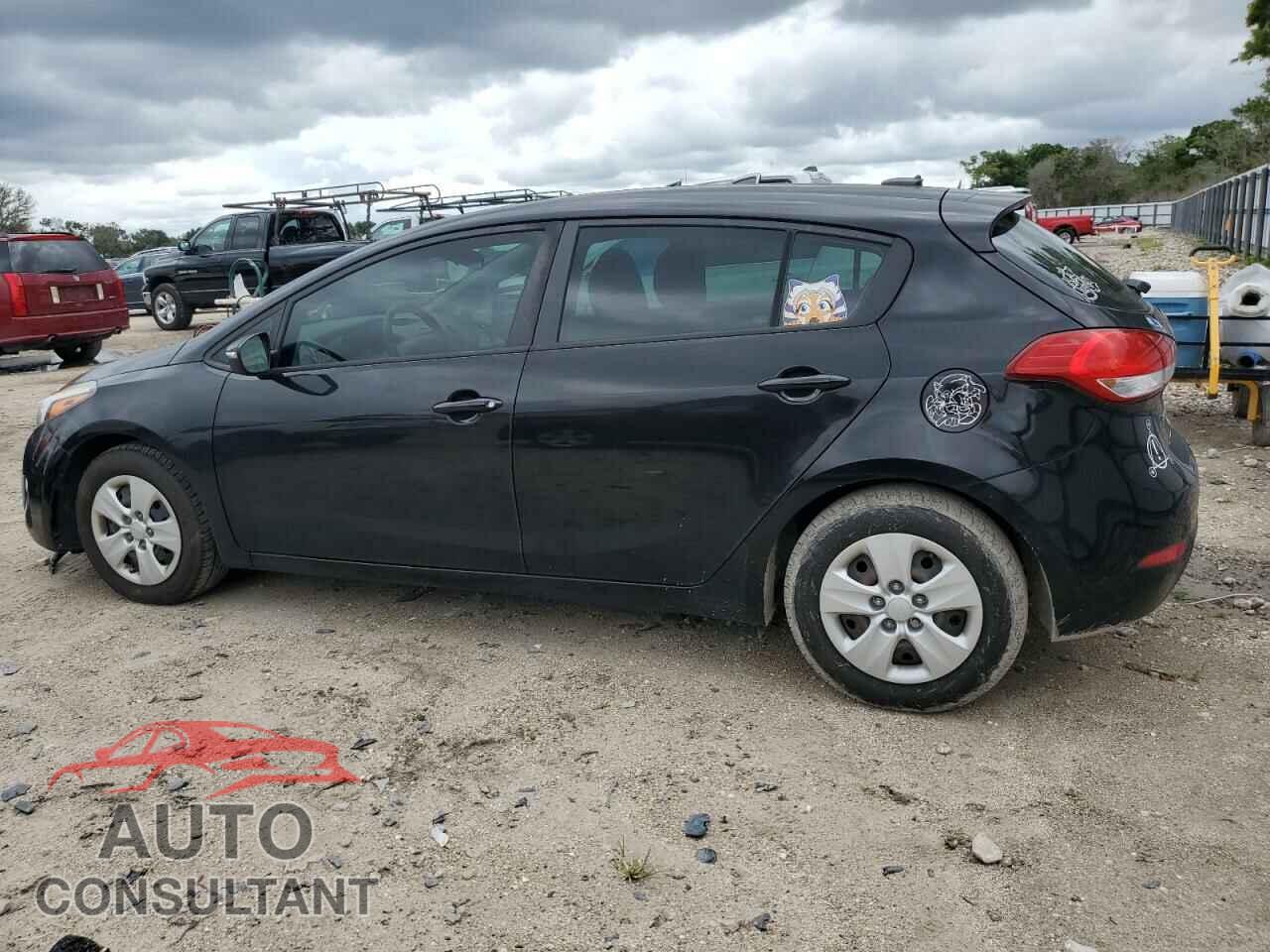 KIA FORTE 2017 - KNAFK5A84H5686951