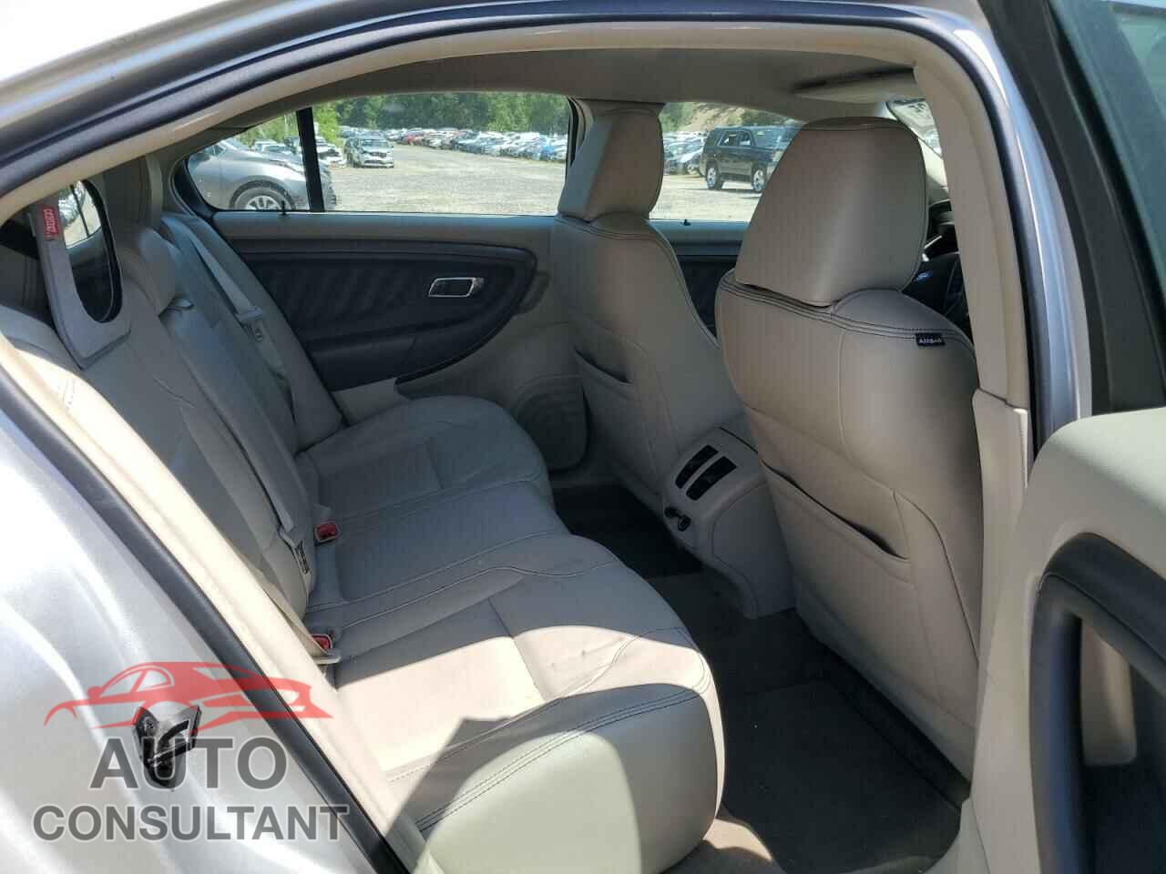 FORD TAURUS 2011 - 1FAHP2EW3BG168366