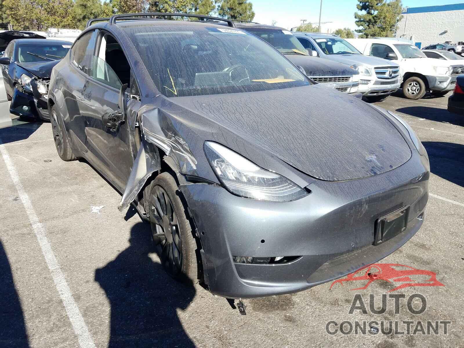 TESLA MODEL Y 2020 - 5YJYGDEE9LF004838