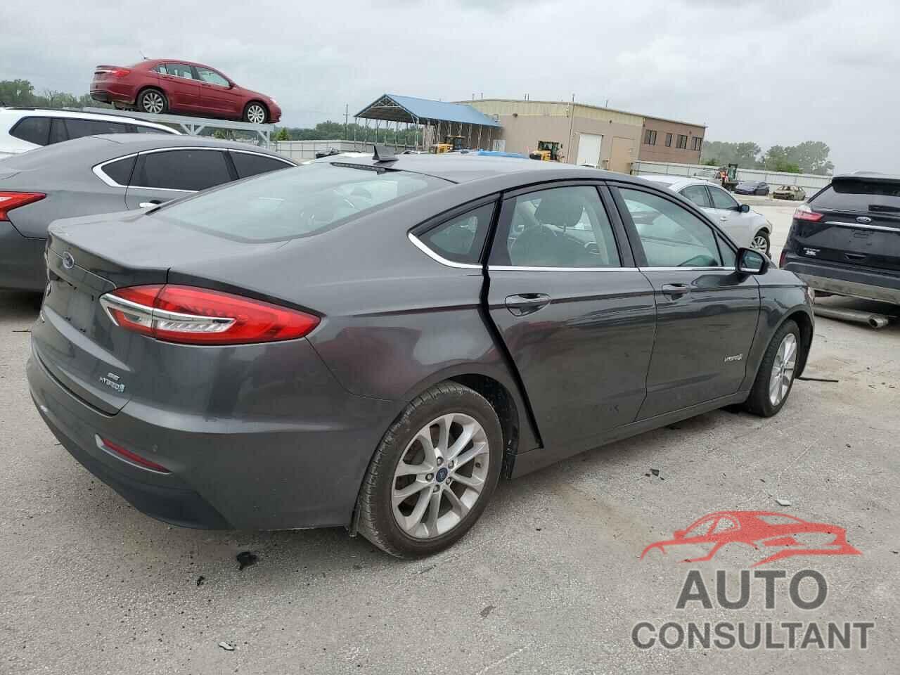 FORD FUSION 2019 - 3FA6P0LU7KR263647