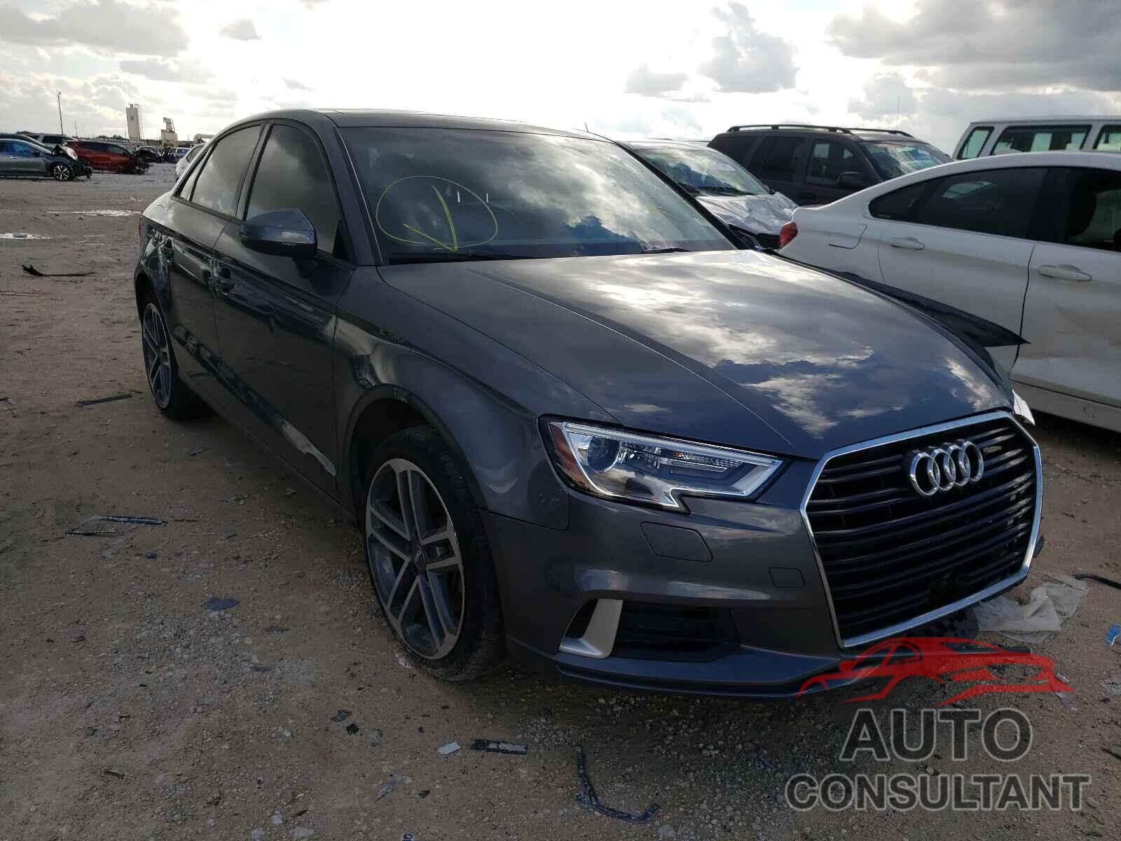 AUDI A3 2018 - WAUAUGFF0J1093057