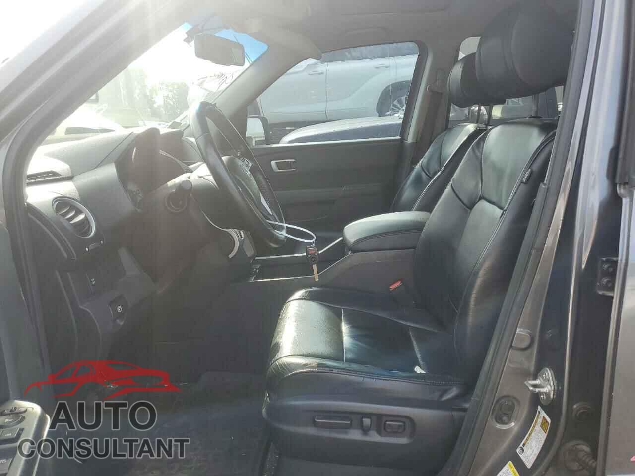 HONDA PILOT 2011 - 5FNYF4H6XBB071714
