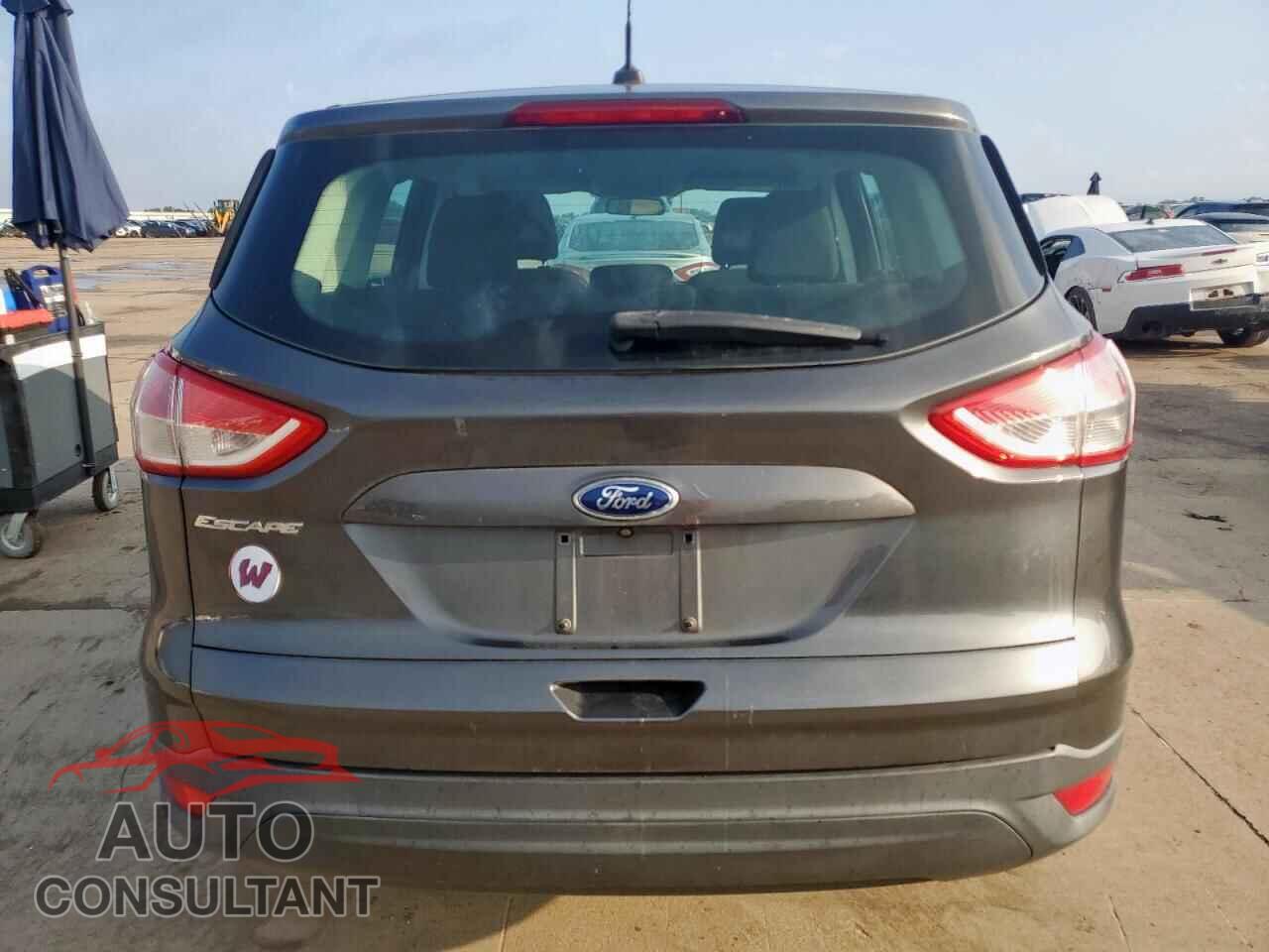 FORD ESCAPE 2015 - 1FMCU0F76FUA17467