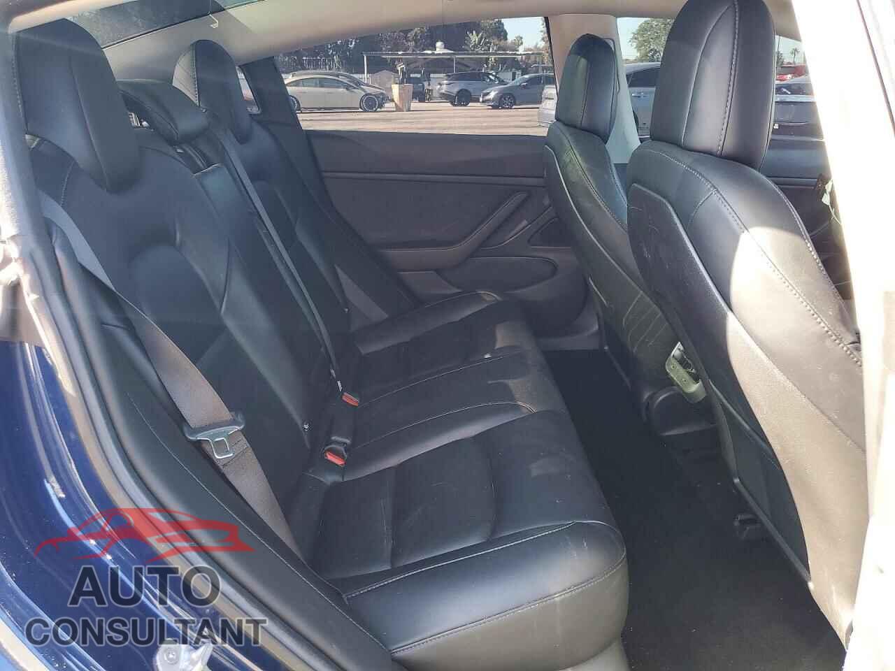 TESLA MODEL 3 2018 - 5YJ3E1EA6JF047039