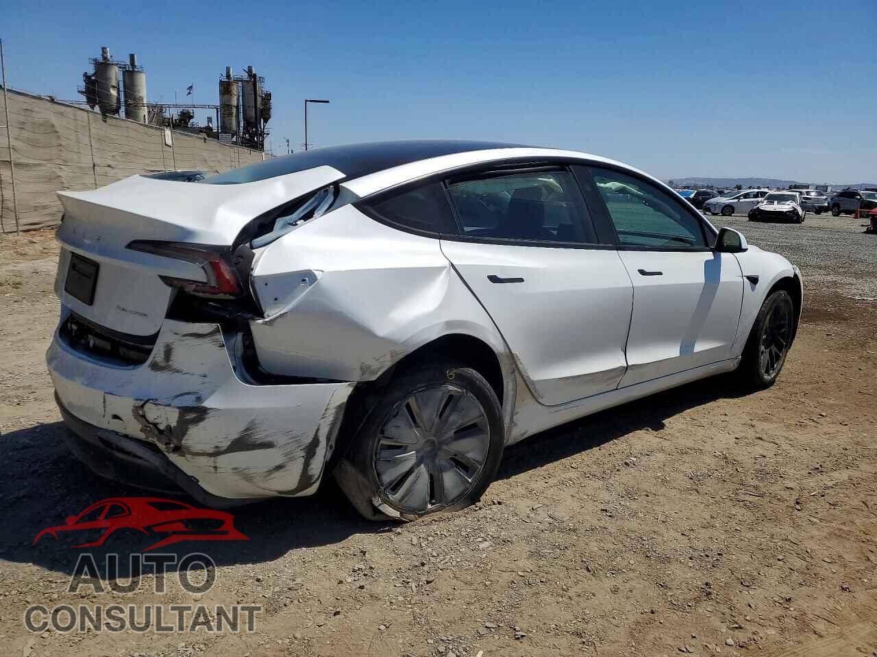 TESLA MODEL 3 2025 - 5YJ3E1EB3SF077786