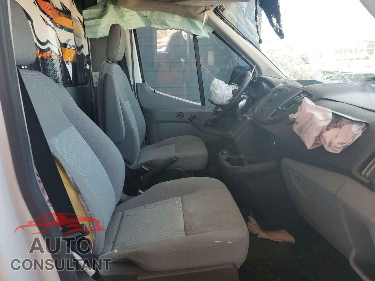 FORD TRANSIT 2018 - 1FTYR2CM7JKA51973