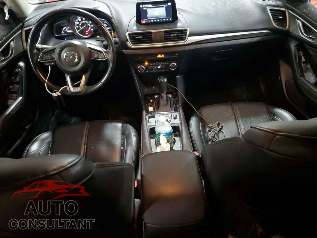 MAZDA 3 2017 - 3MZBN1L39HM146487