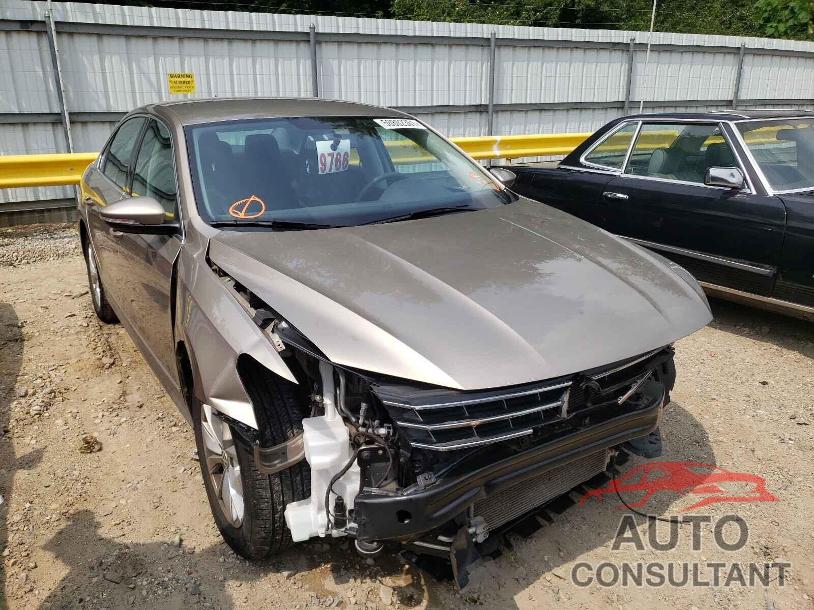 VOLKSWAGEN PASSAT 2016 - 1VWAT7A36GC018652