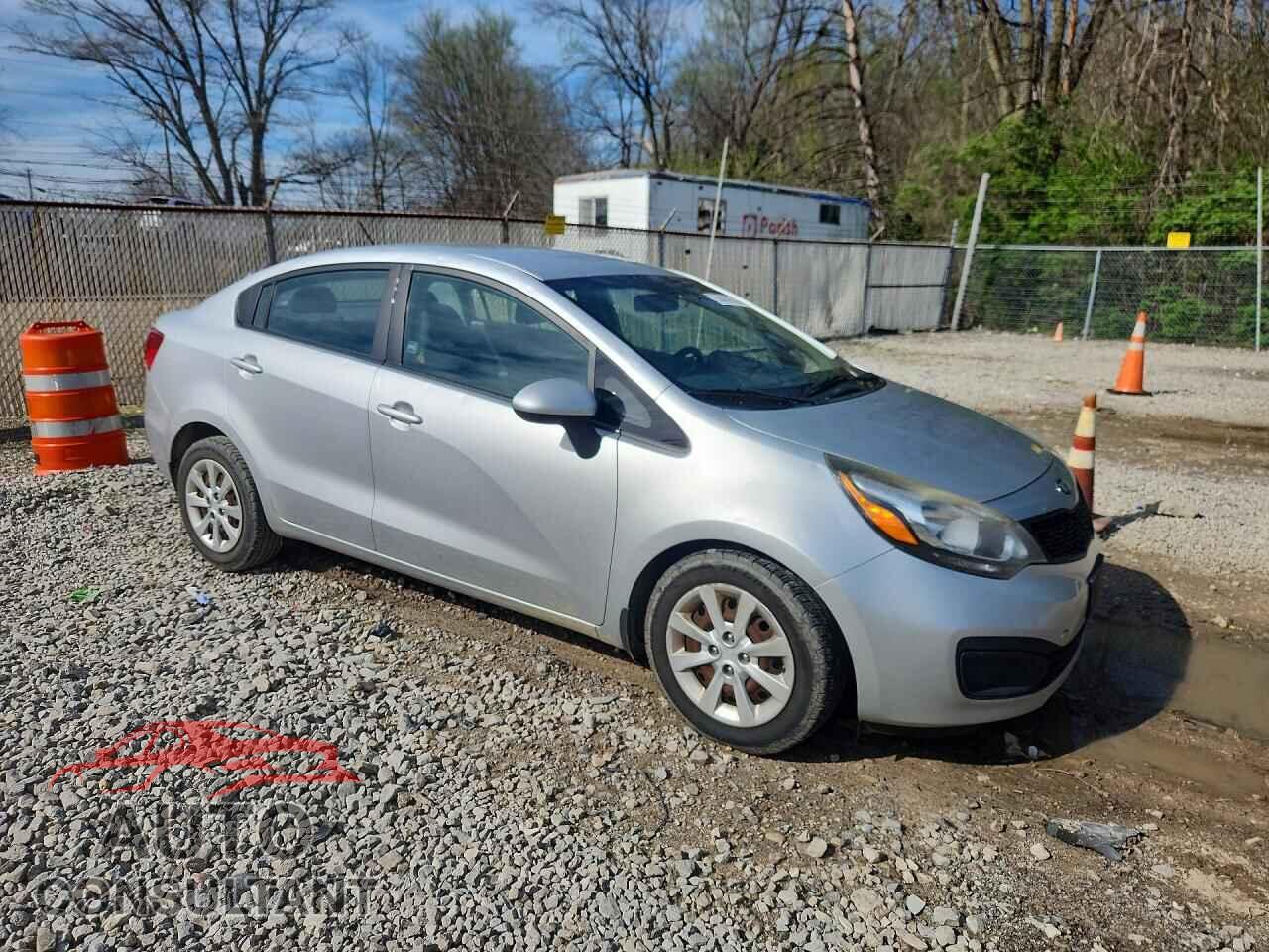 KIA RIO 2014 - KNADM4A37E6357263