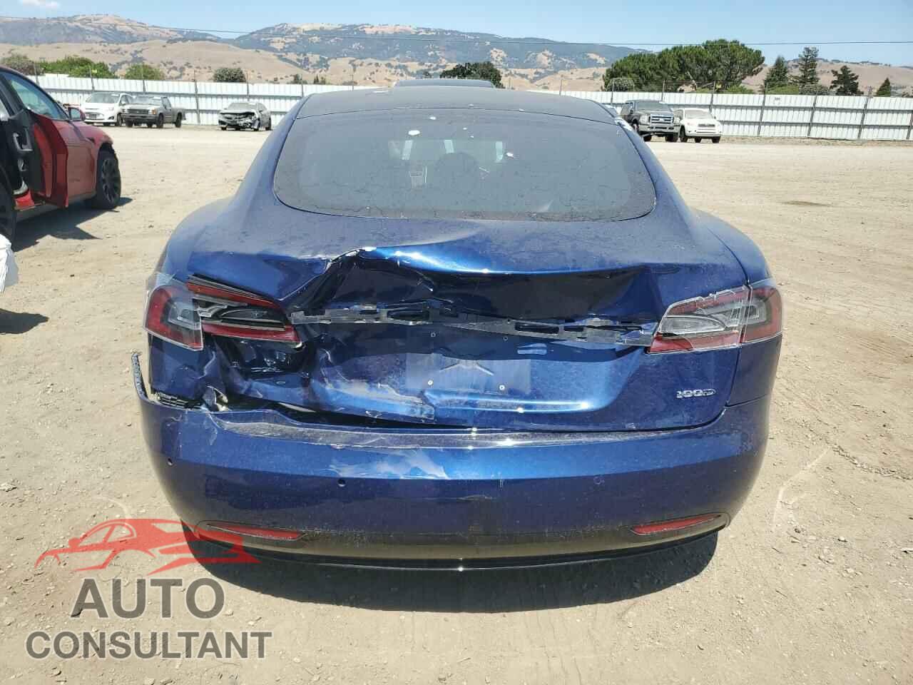 TESLA MODEL S 2017 - 5YJSA1E28HF213023