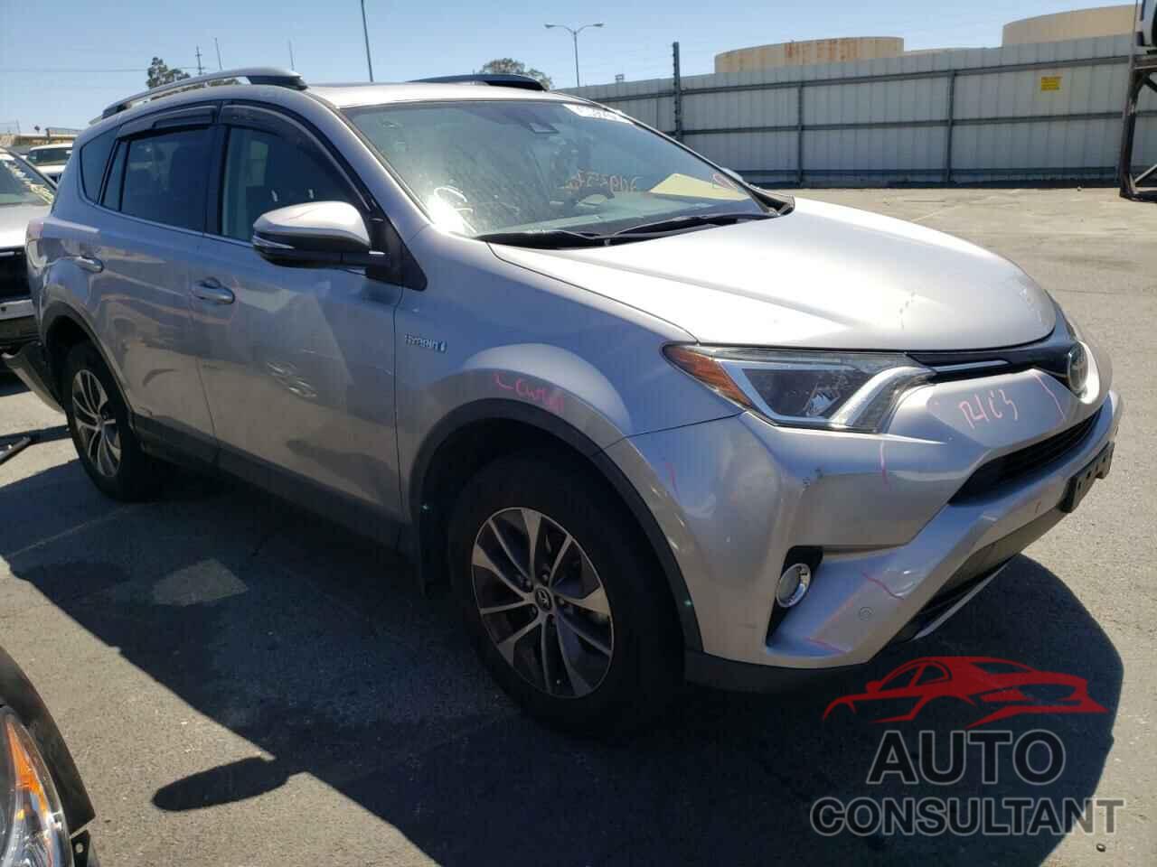 TOYOTA RAV4 2017 - JTMRJREV5HD144368