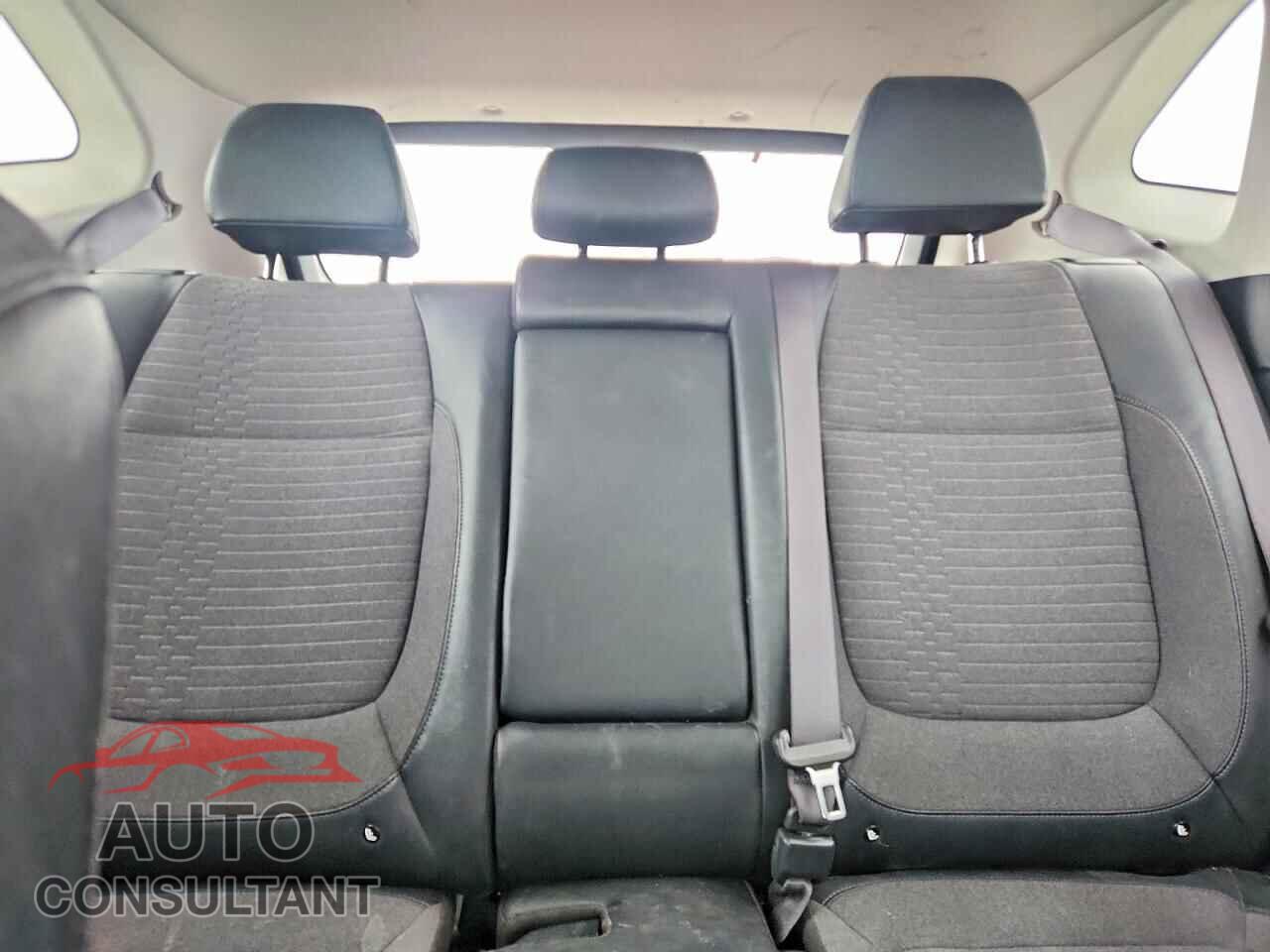 KIA SELTOS 2021 - KNDEUCAA5M7071033