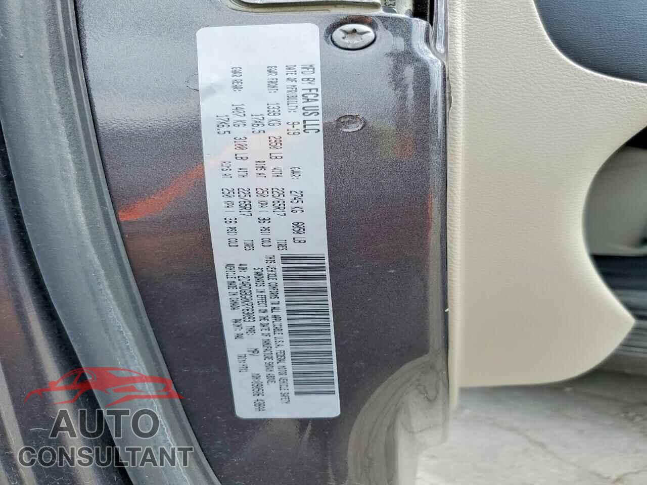 DODGE CARAVAN 2019 - 2C4RDGBG0KR763093