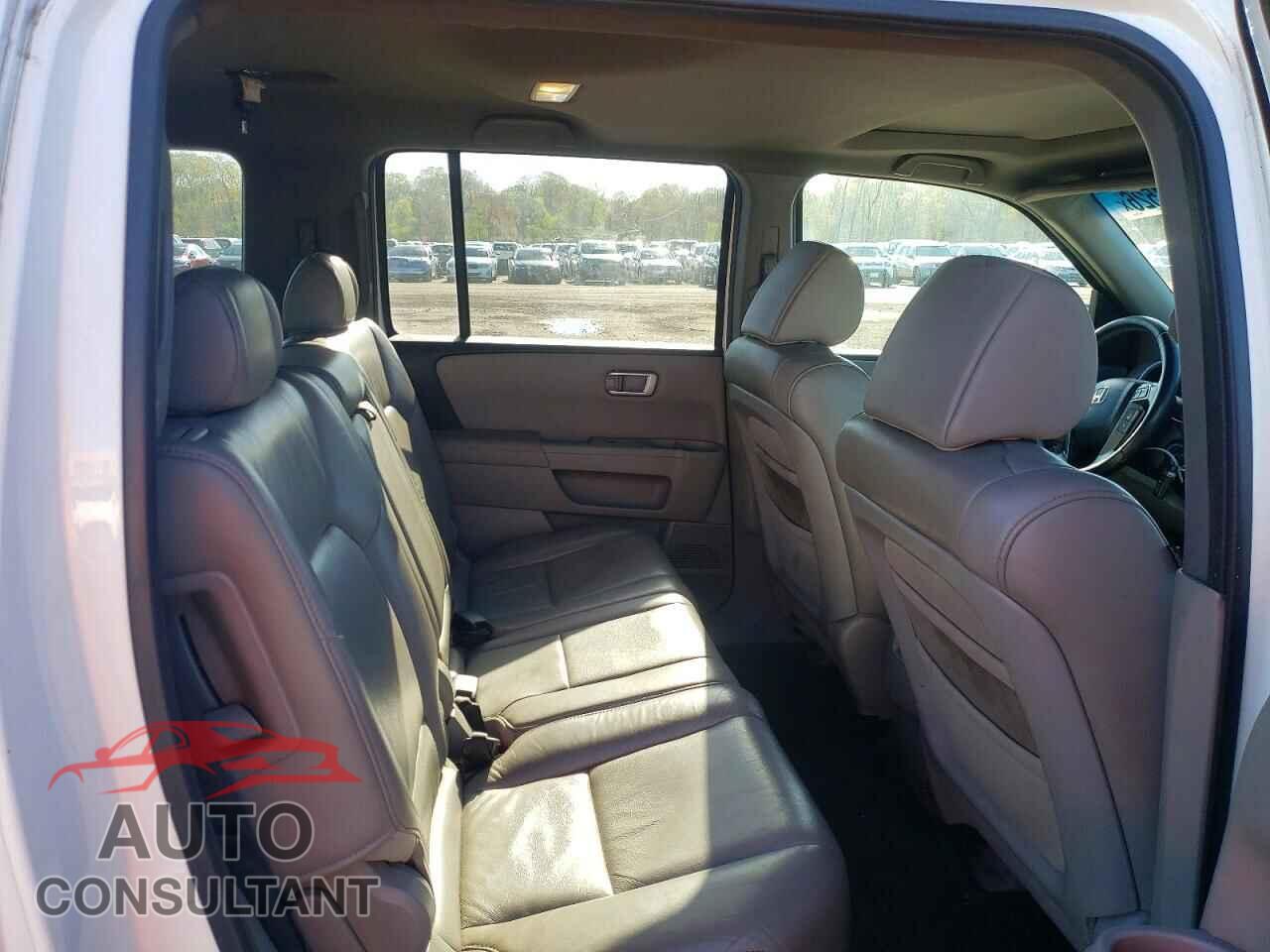 HONDA PILOT 2011 - 5FNYF4H7XBB069728