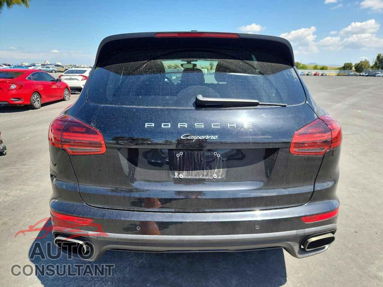PORSCHE CAYENNE 2016 - WP1AA2A21GLA00996