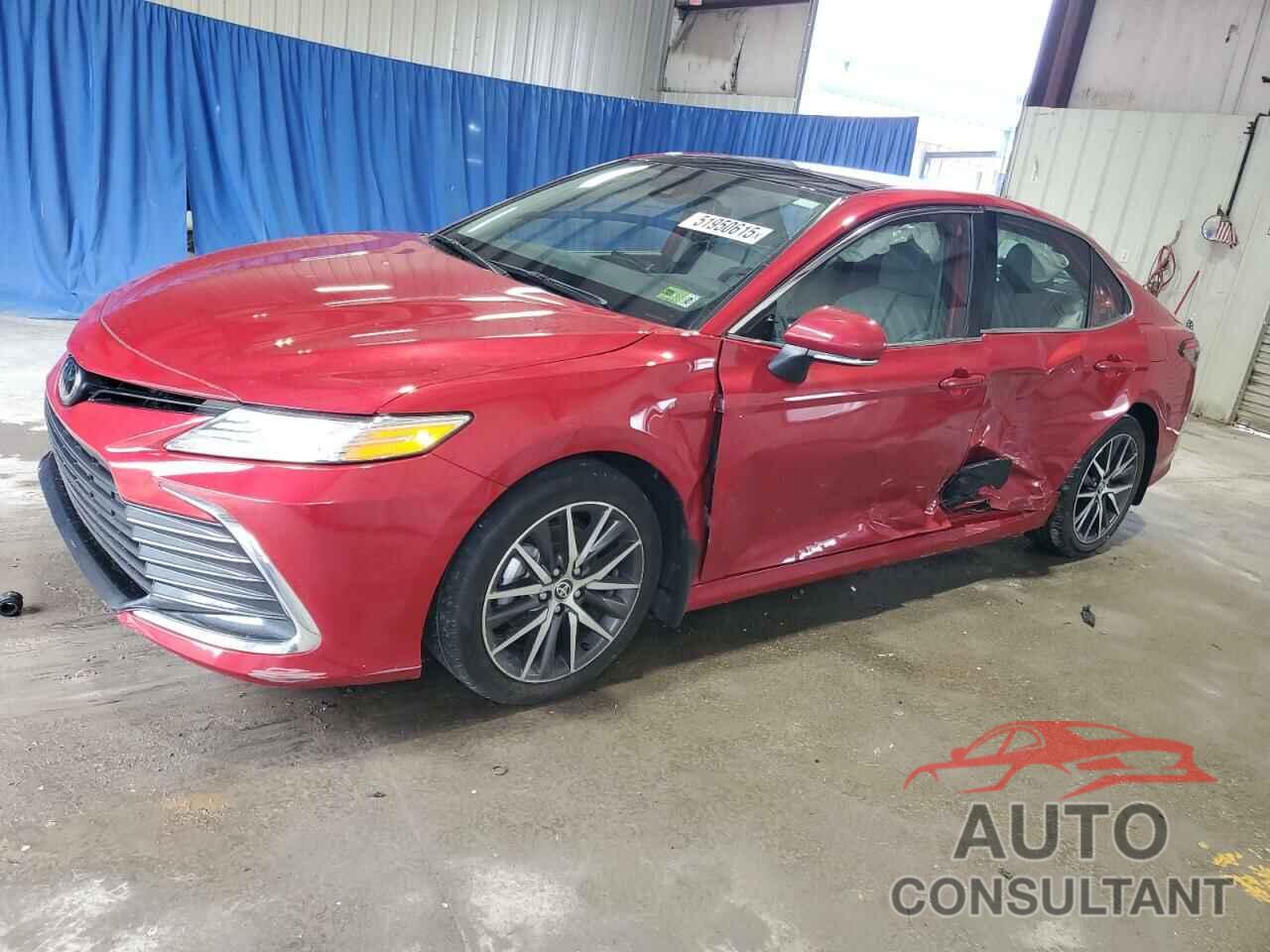 TOYOTA CAMRY 2023 - 4T1F11BK8PU095112