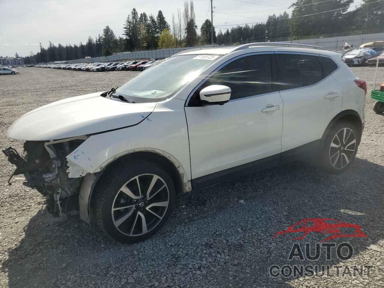 NISSAN ROGUE 2018 - JN1BJ1CR2JW293441