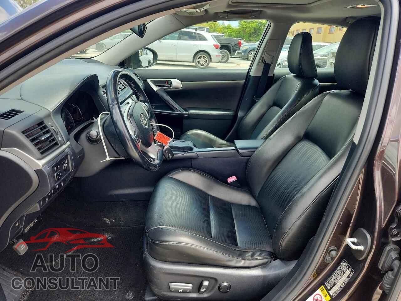 LEXUS CT 200 2011 - JTHKD5BH3B2014865