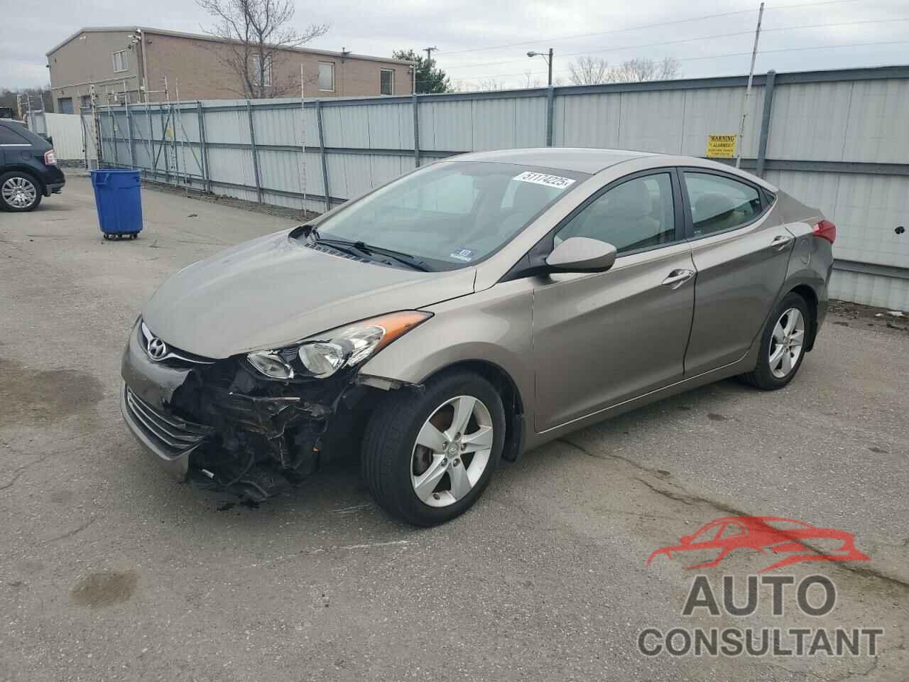 HYUNDAI ELANTRA 2013 - 5NPDH4AE4DH221766