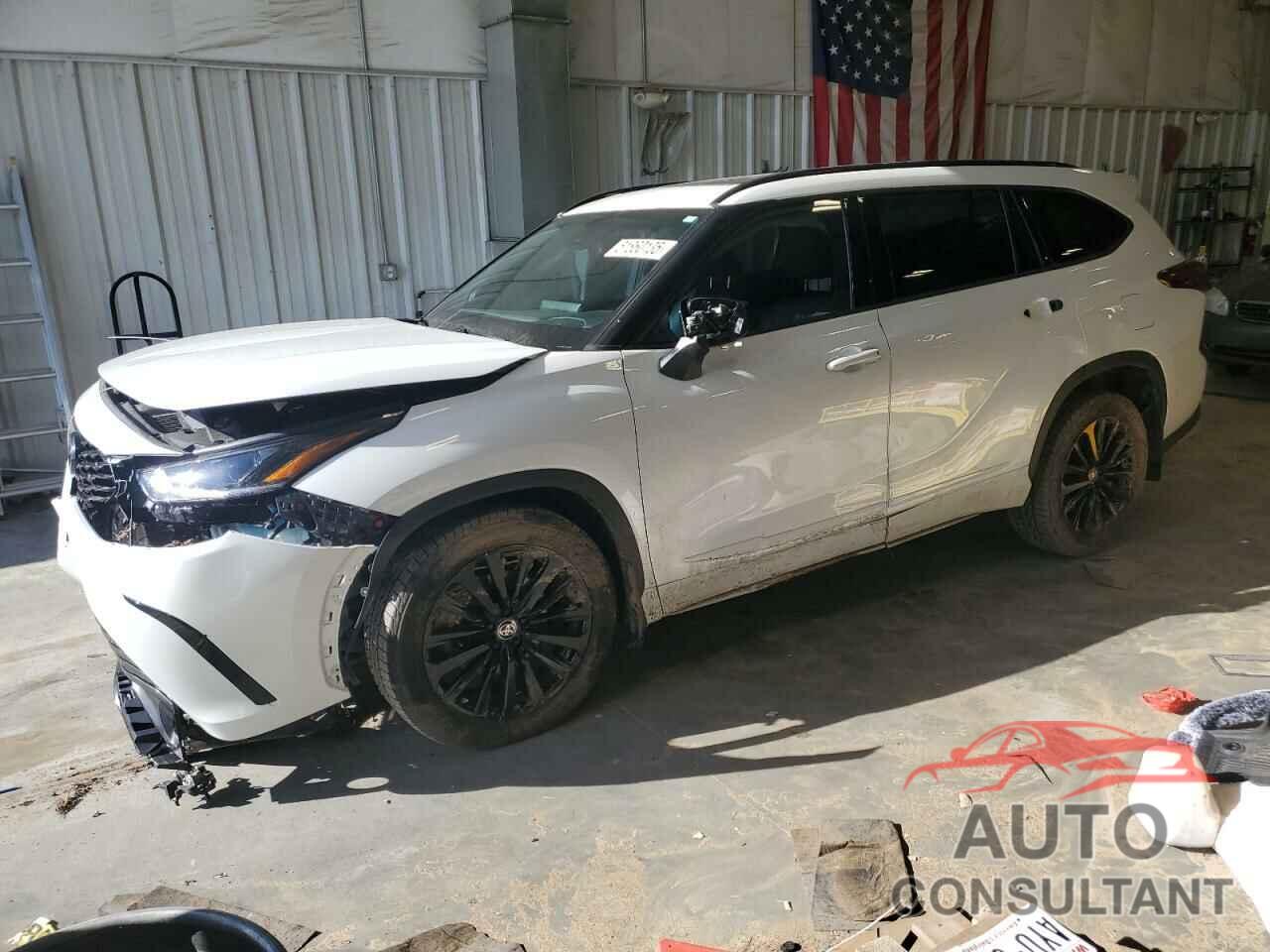 TOYOTA HIGHLANDER 2023 - 5TDKDRBH2PS009150