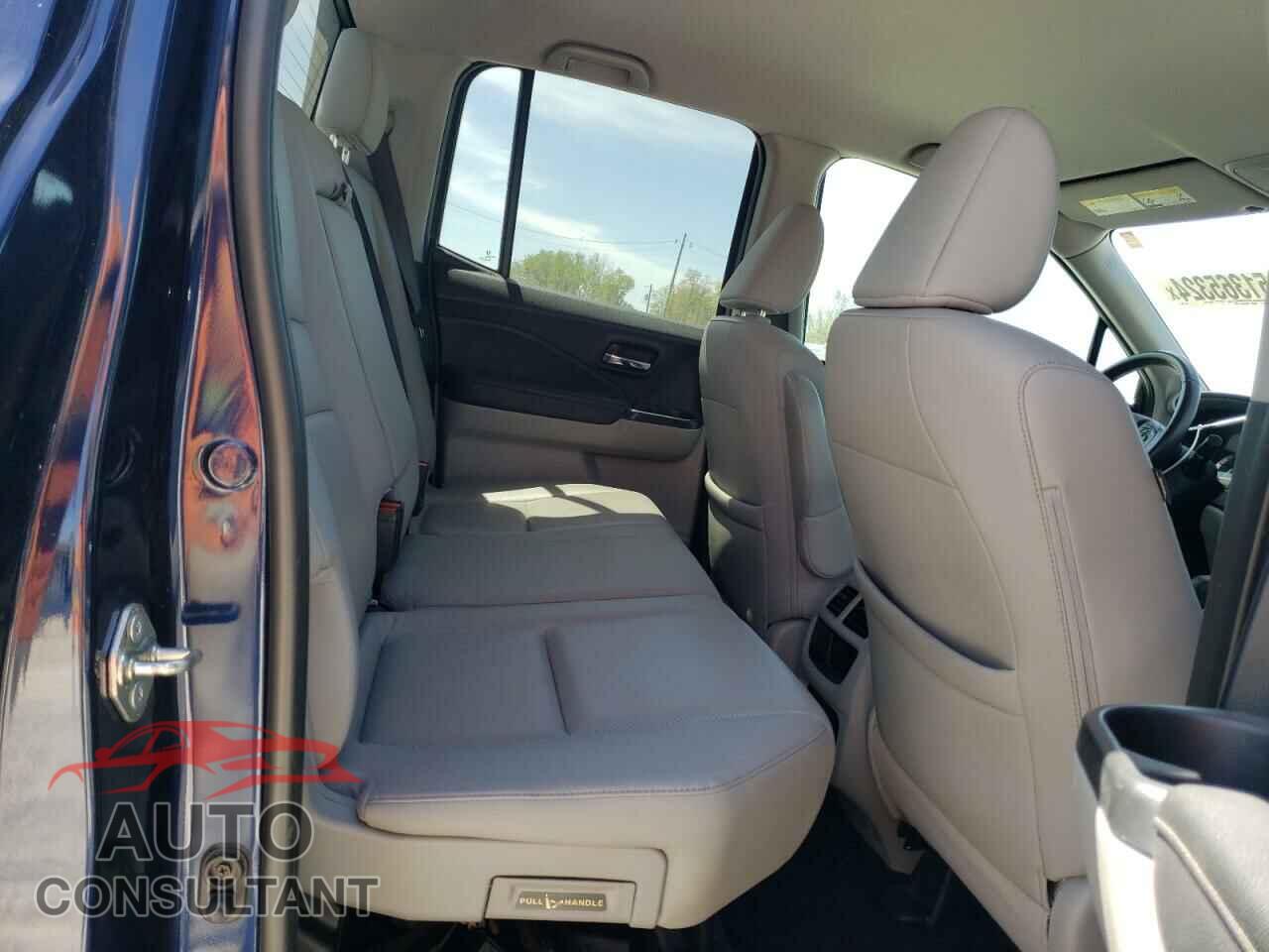 HONDA RIDGELINE 2017 - 5FPYK3F53HB023715